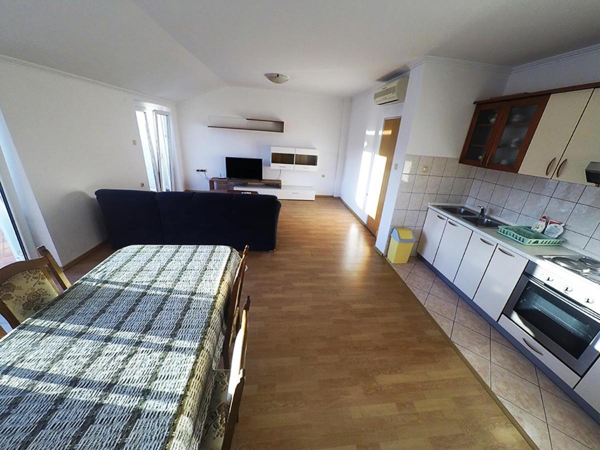 Apartments Piculjan Lopar Eksteriør billede